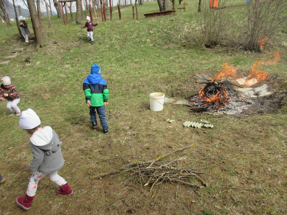Fotogaléria Jarné upratovanie na záhrade (6) Jarné upratovanie na záhrade